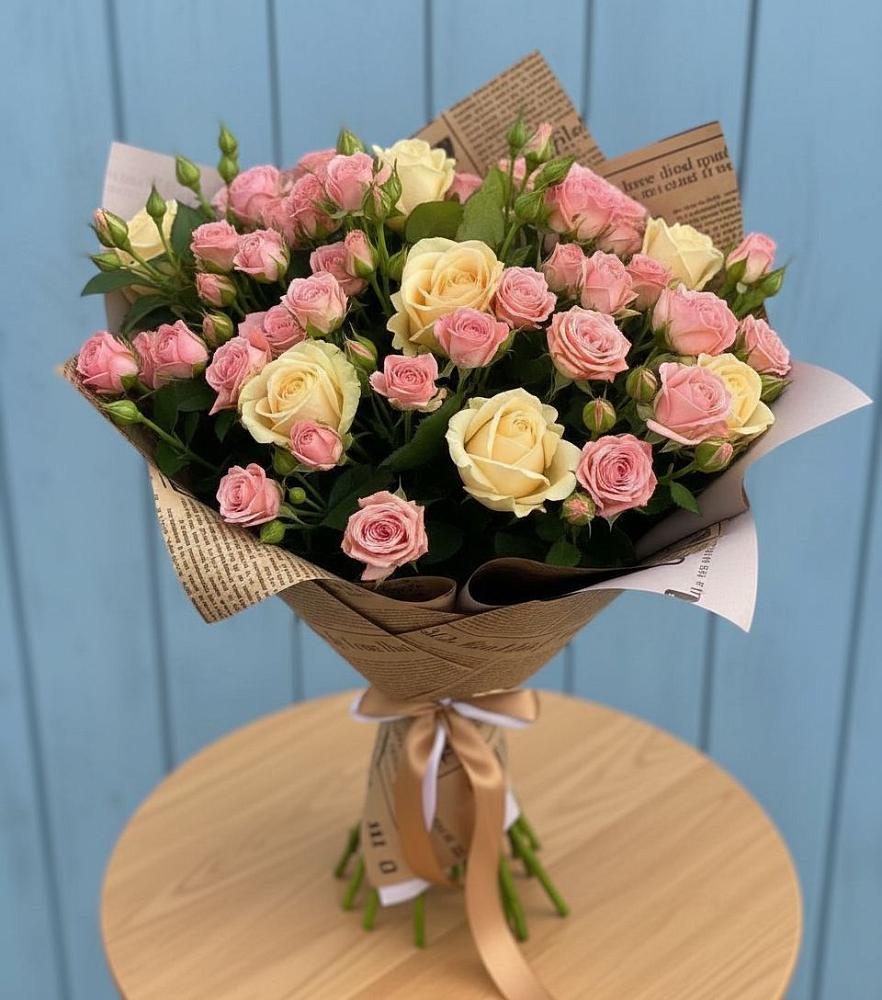 Букет цветов из: Розы в Красочном