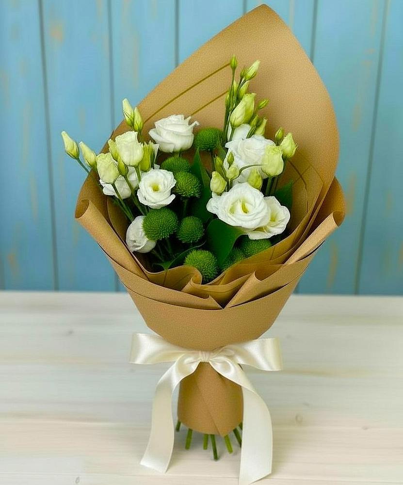 Букет цветов из: Хризантемы и Лизиантусы в Красочном