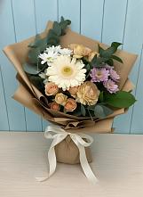 Букет цветов из:  Герберы и Хризантемы в Красочном