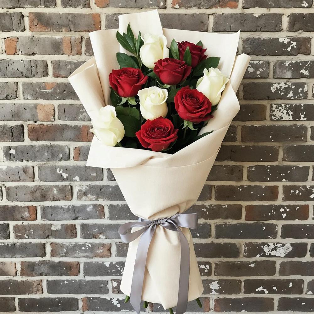 Букет цветов из: Розы в Красочном