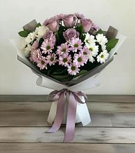 Букет цветов из:  Хризантемы и Розы в Красочном