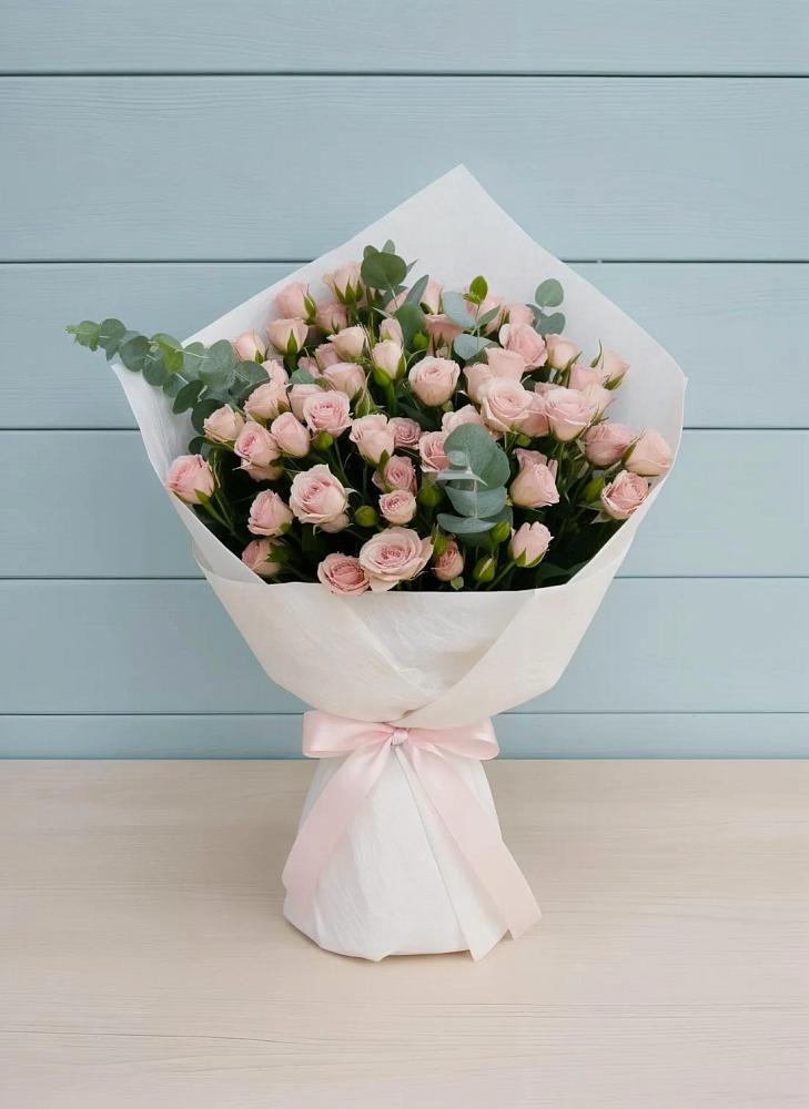 Букет цветов из: Розы в Красочном